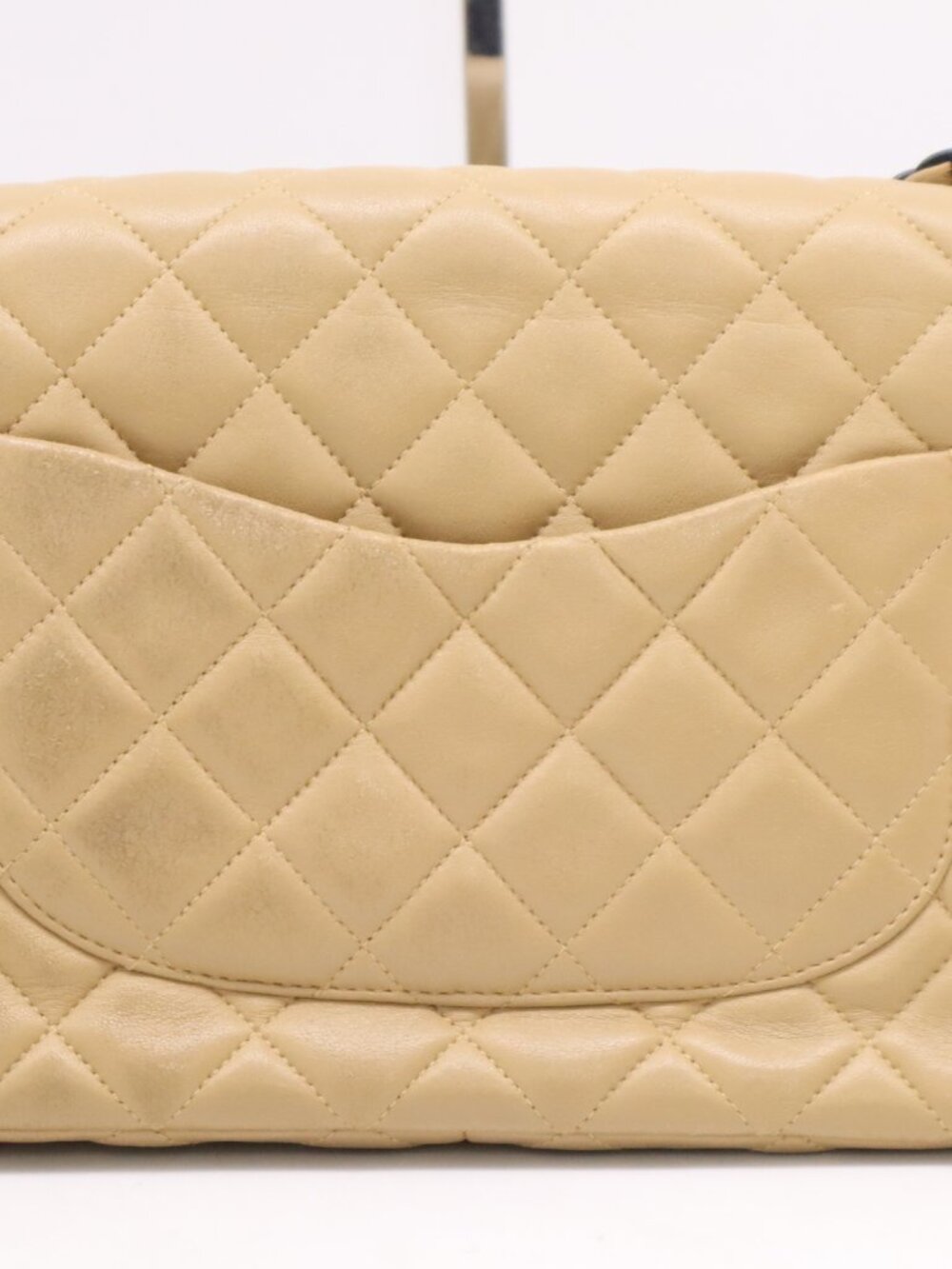 Chanel Matelasse Lambskin Chain Shoulder with Dustbag - Picture 2 of 13
